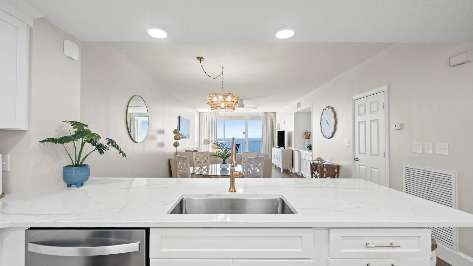 Majestic Beach Resort #1309-2 By Book That Condo Panama City Beach United States