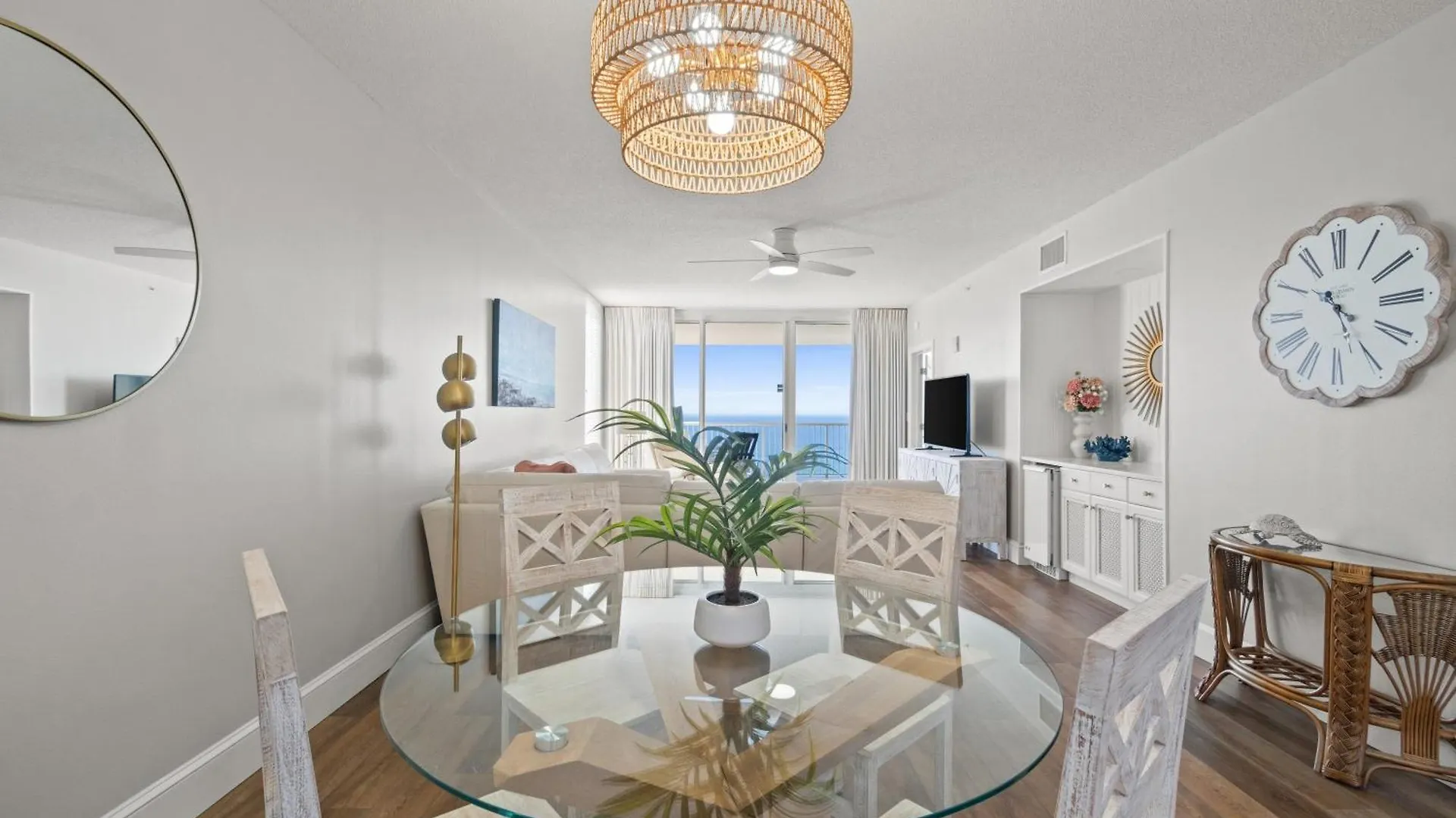 Semesterbostad Majestic Beach Resort #1309-2 By Book That Condo Panama City Beach USA
